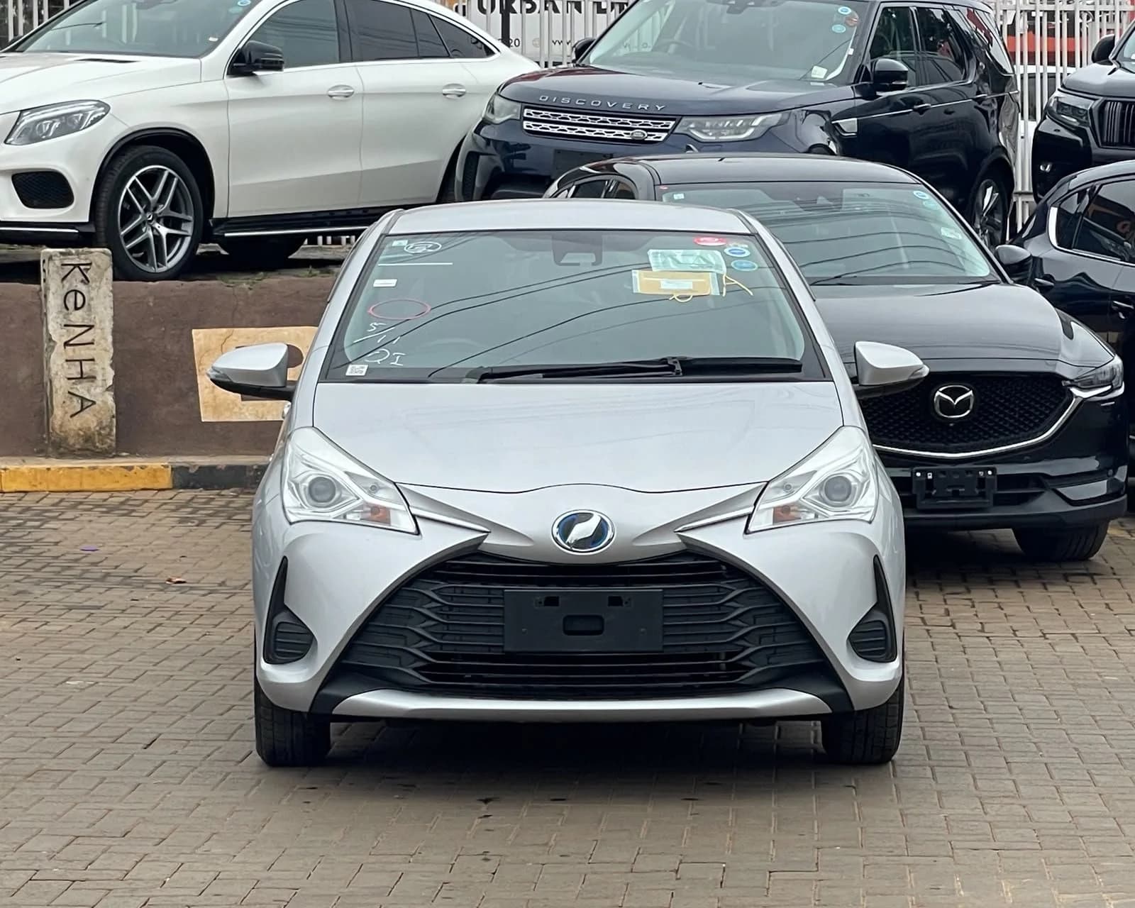 2019 TOYOTA VITZ thumbnail 2