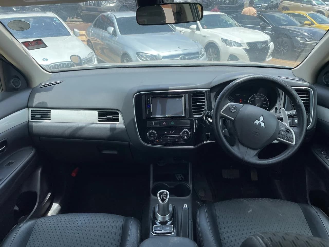 2016 MITSUBISHI OUTLANDER PHEV thumbnail 10