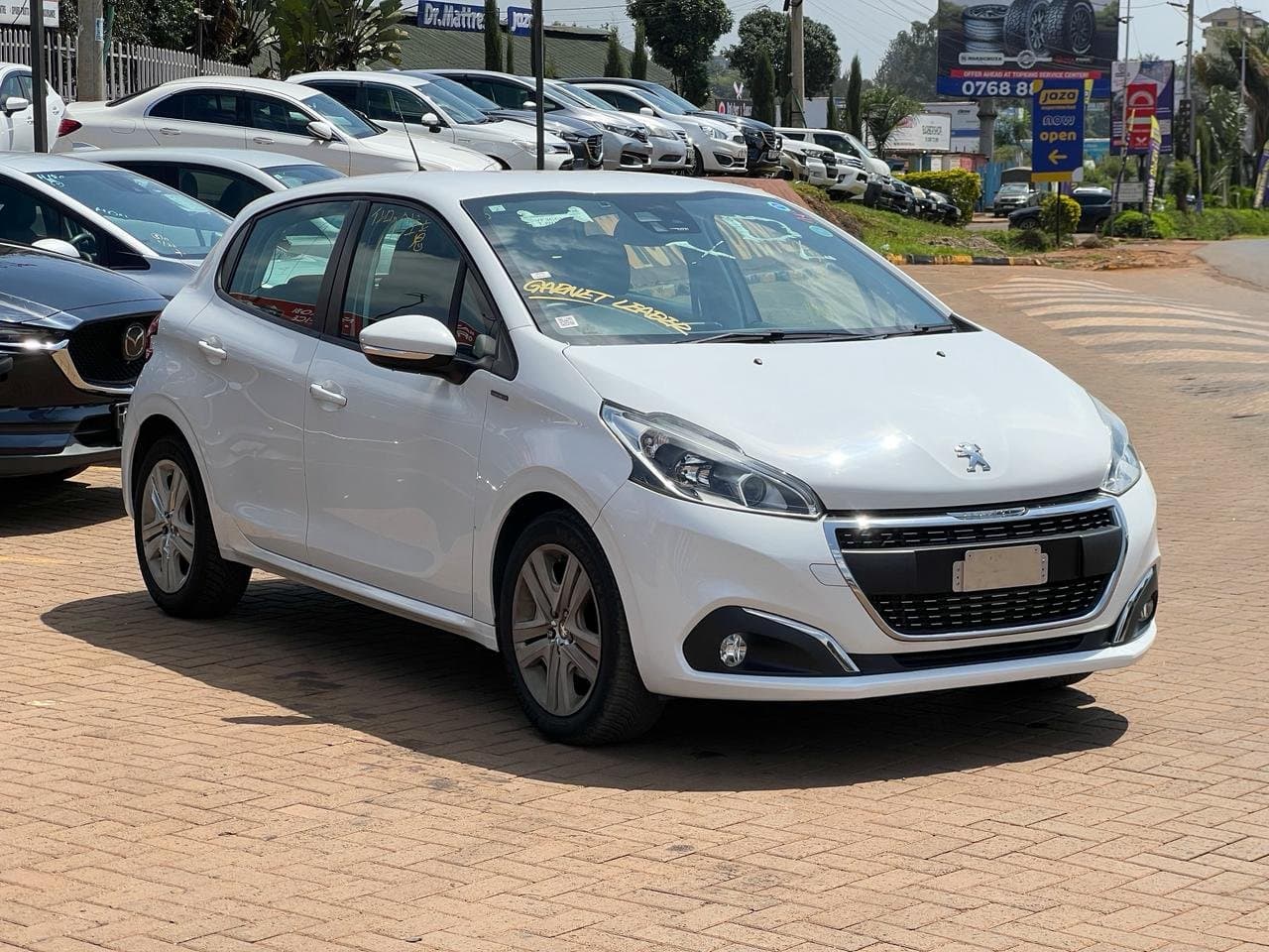 Getting Comfortable With an Unfamiliar Car